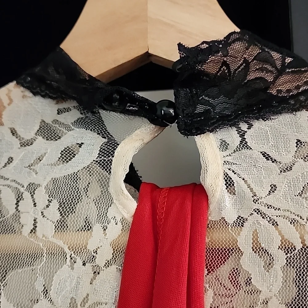 Spirit Black Lace and Red Tulle Costume Accent - Picture 3 of 5
